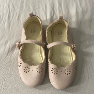 GAP toddler dress flats